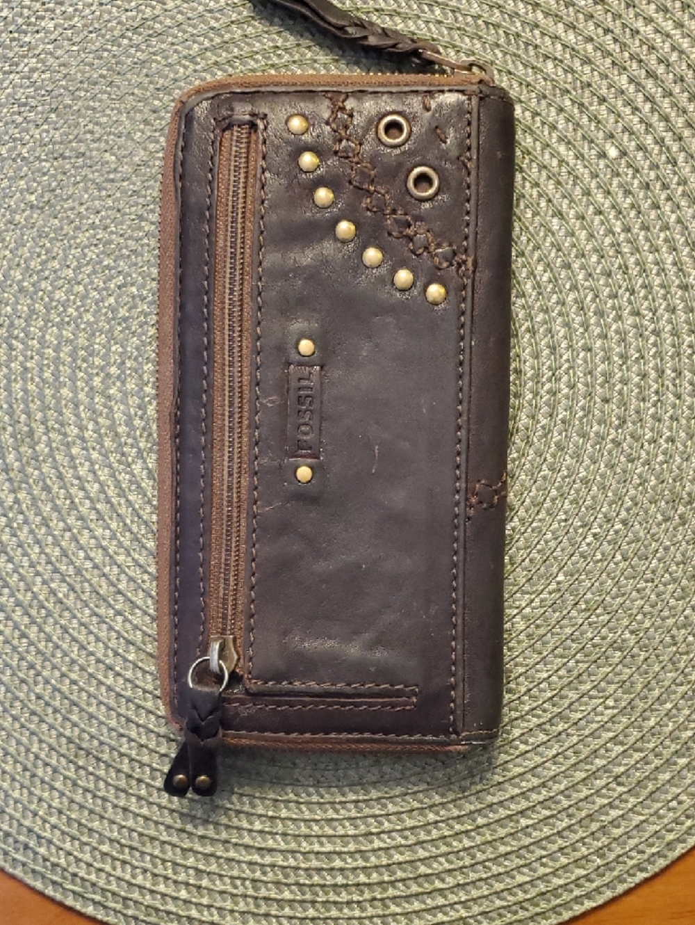Fossil Studded Brown Leather Wallet - Picture 11 of 12